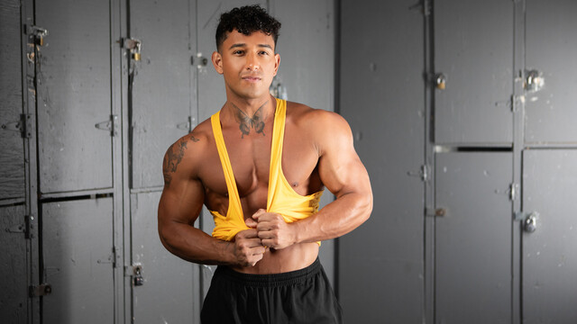 Gym bros are enjoying the wildest fuckery
