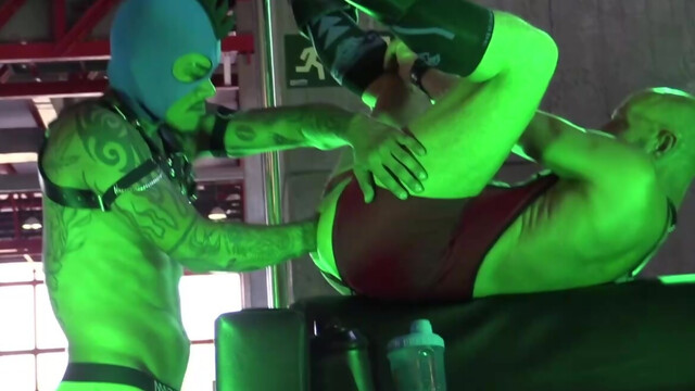 Strong hunks share merciless fisting in their hot maledom play