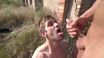 DILF with a great body is banging a submissive twink outside