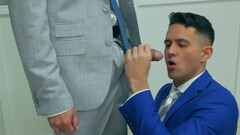 Robbie Rojo and Vadim Romanov are fucking on the desk