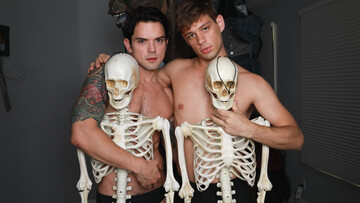 Horny guys enjoy Halloween foreplay at first