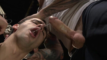Christian Wilde dominates Max Woods big time